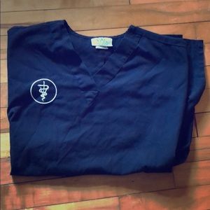 Black scrub top. Women’s